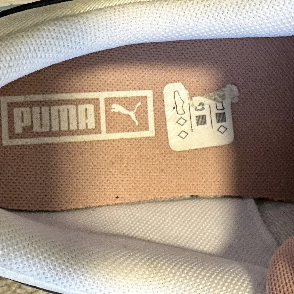 Puma Storm.Y Women Size 9 Peacock White Metallic Athletic Shoes‎
